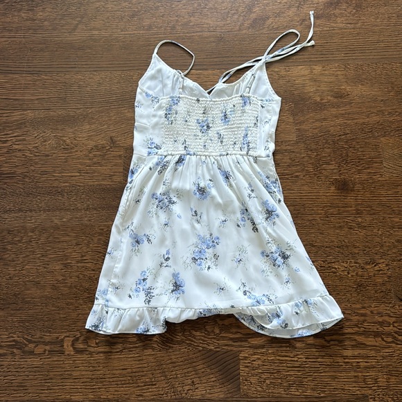 Abercrombie Mini Floral Dress - Picture 2 of 3